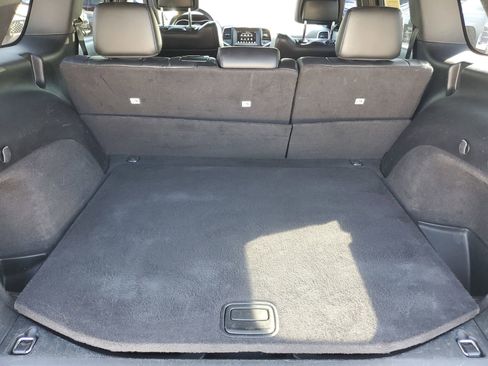 Used 2018 Jeep Grand Cherokee Limited image 8