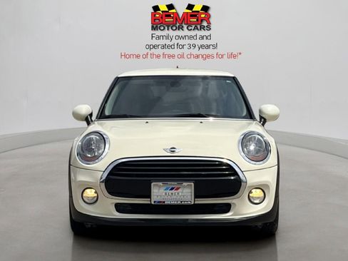 Used 2017 MINI Cooper 2-Door Hardtop FWD image 8