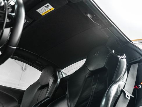 Used 2020 McLaren 570S Spider RWD image 35