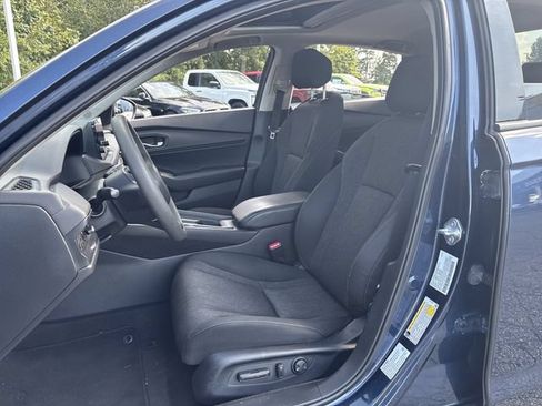Used 2023 Honda Accord EX image 14