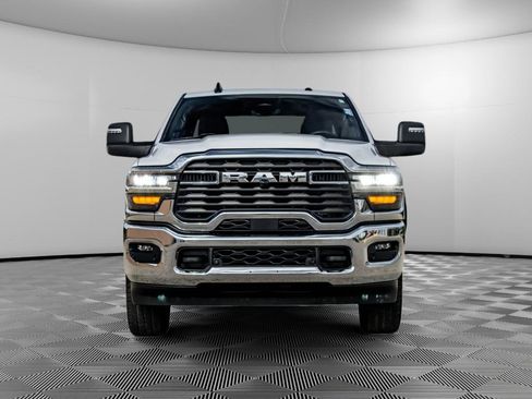Used 2025 RAM 2500 Big Horn AWD/4WD image 5