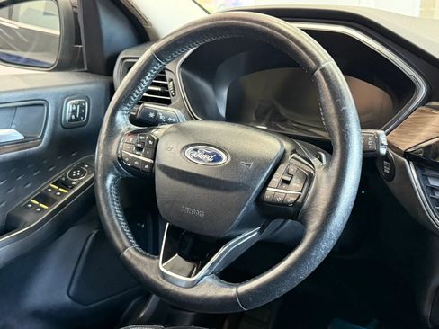 Used 2020 Ford Escape Titanium AWD/4WD image 11
