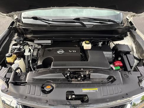 Used 2014 Nissan Pathfinder SV FWD image 20