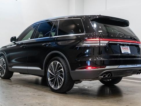 Used 2021 Lincoln Aviator Reserve w/ Equipment Group 202A AWD/4WD image 7