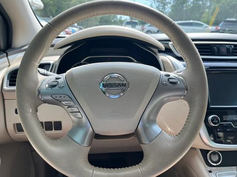 Used 2015 Nissan Murano SV FWD image 15