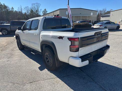Used 2025 Nissan Frontier PRO-4X w/ Pro Premium Package image 7