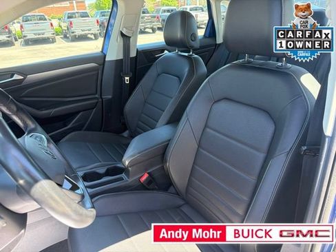 Used 2024 Volkswagen Jetta SE FWD image 18