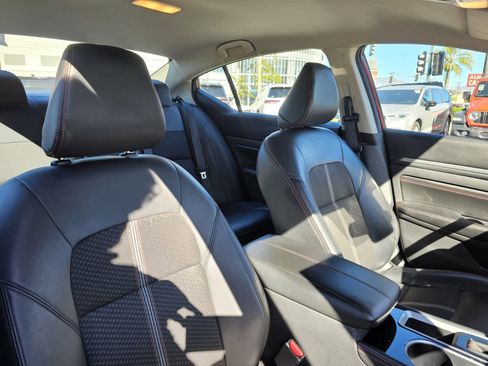 Used 2023 Nissan Altima 2.5 SR image 27