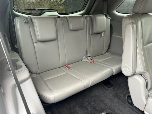 Used 2016 Toyota Highlander Limited image 14