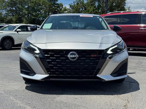 Certified 2024 Nissan Altima 2.5 SR FWD image 8