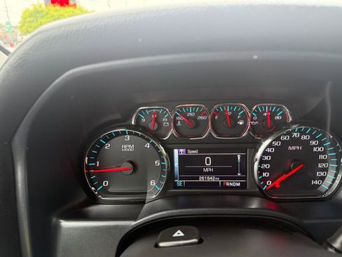 Used 2016 Chevrolet Silverado 1500 LT AWD/4WD image 13