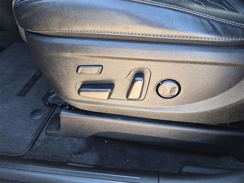 Used 2022 Kia Telluride SX w/ SX Prestige Package image 12