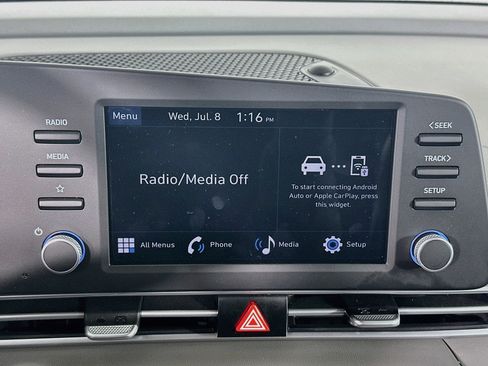 Used 2025 Hyundai Elantra Sport FWD image 19