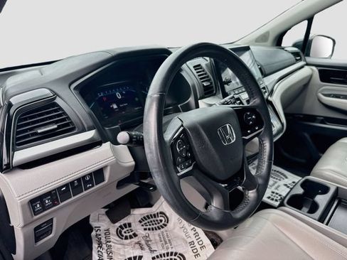 Used 2023 Honda Odyssey Touring image 7
