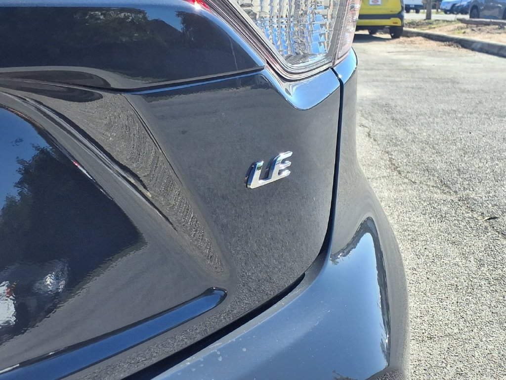 Used 2026 Toyota Corolla LE FWD image 7