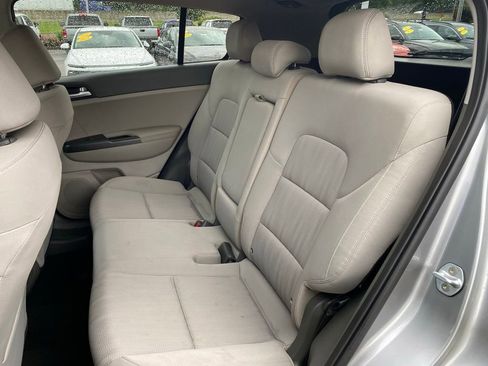 Used 2019 Kia Sportage LX FWD image 26
