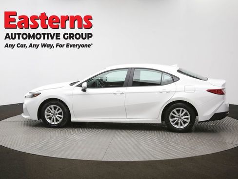 Used 2025 Toyota Camry LE FWD image 61
