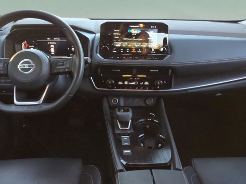 Used 2021 Nissan Rogue Platinum image 13