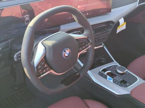 Used 2026 BMW i4 eDrive40 w/ Premium Package RWD image 3