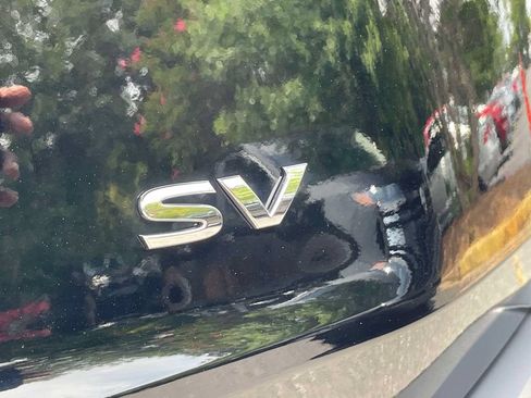 Used 2023 Nissan Rogue SV FWD image 9