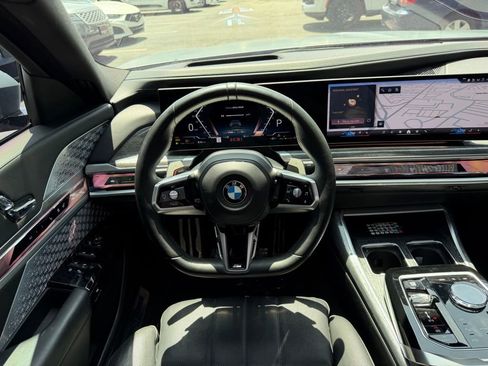 Used 2023 BMW 760i xDrive w/ Executive Package AWD/4WD image 31