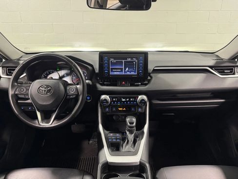 Used 2021 Toyota RAV4 XLE Premium AWD/4WD image 23