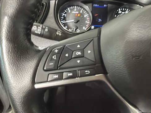 Used 2020 Nissan Rogue Sport SV w/ Technology Package AWD/4WD image 15