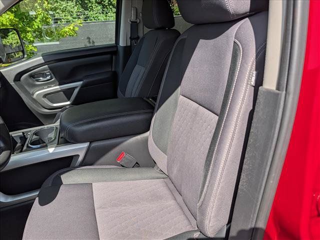 Used 2020 Nissan Titan SV w/ SV Convenience Package AWD/4WD image 26