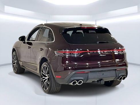 Certified 2026 Porsche Macan AWD/4WD image 3