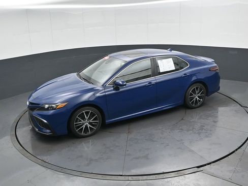 Used 2023 Toyota Camry SE w/ Cold Weather Package image 46