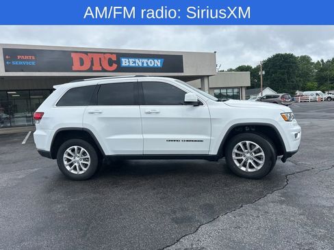 Used 2021 Jeep Grand Cherokee Laredo AWD/4WD image 3
