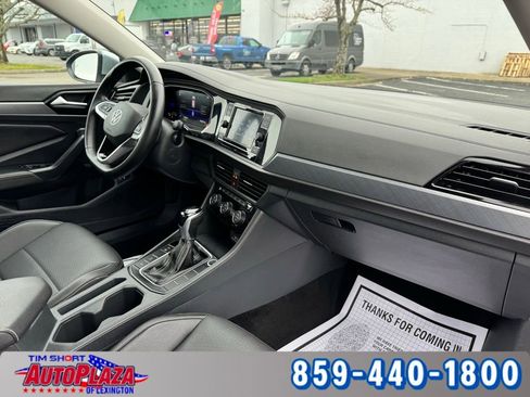 Used 2024 Volkswagen Jetta SE image 45