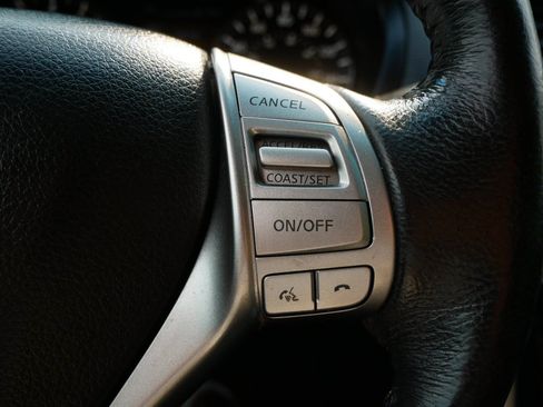 Used 2015 Nissan Altima 2.5 SL w/ Technology Package FWD image 25
