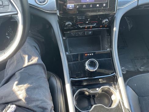 Used 2021 Jeep Grand Cherokee L Laredo image 23