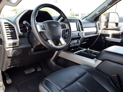 Used 2021 Ford F250 Lariat w/ Lariat Ultimate Package AWD/4WD image 15