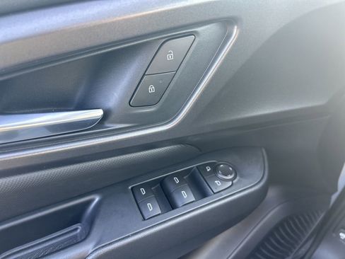 New 2026 Chevrolet Equinox EV LT w/ Comfort Package image 9