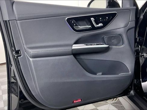 Used 2026 Mercedes-Benz GLC 300 4MATIC image 15
