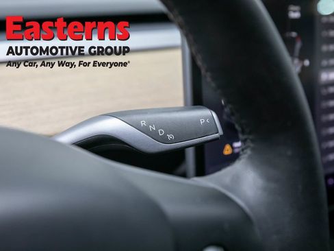Used 2022 Tesla Model 3 Long Range AWD/4WD image 13