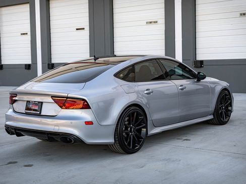 Used 2017 Audi RS 7 Prestige w/ Carbon-Optic Package image 7