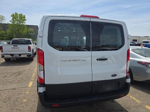 Used 2025 Ford Transit 250 Low Roof w/ Exterior Upgrade Package RWD image 4
