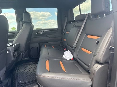 New 2026 GMC Sierra 2500 AT4 w/ AT4 Premium Plus Package AWD/4WD image 33