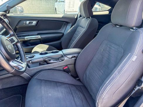 Used 2017 Ford Mustang GT w/ Black Accent Package RWD image 16