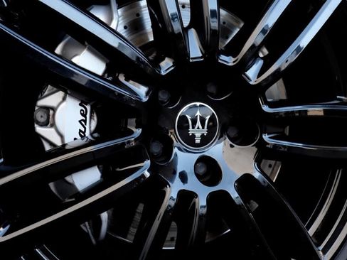 Used 2022 Maserati Quattroporte Modena image 93