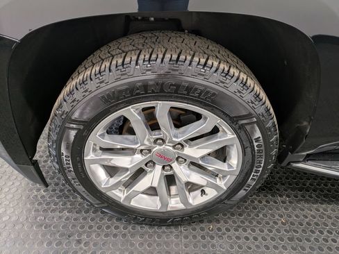 Used 2019 GMC Yukon Denali w/ Open Road Package AWD/4WD image 7