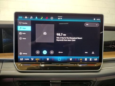 New 2026 Volkswagen Tiguan SEL R-Line AWD/4WD image 29