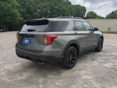 Certified 2023 Ford Explorer ST w/ Equipment Group 401A AWD/4WD image 3