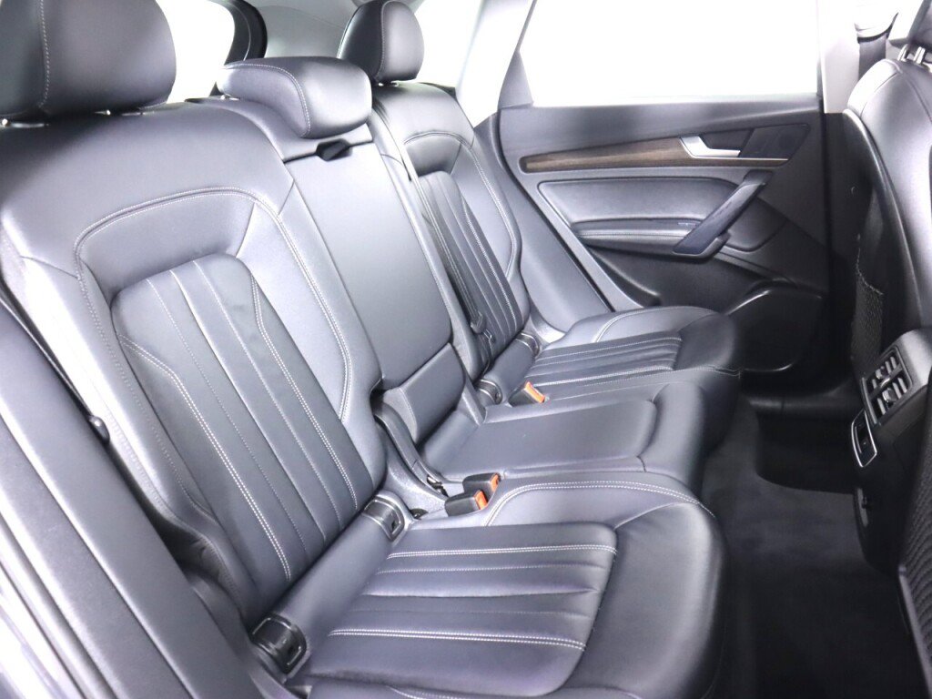 Used 2021 Audi Q5 2.0T Premium Plus w/ Premium Plus Package AWD/4WD image 40