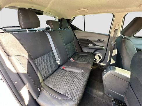 Used 2021 Nissan Kicks SV w/ Exterior Package image 24