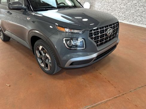 New 2026 Hyundai Venue SEL image 9