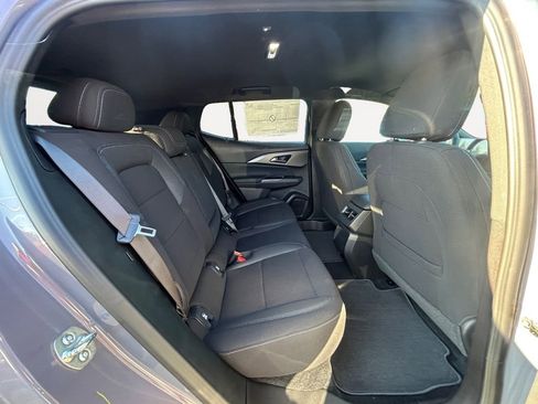 New 2026 Chevrolet Equinox EV LT image 11